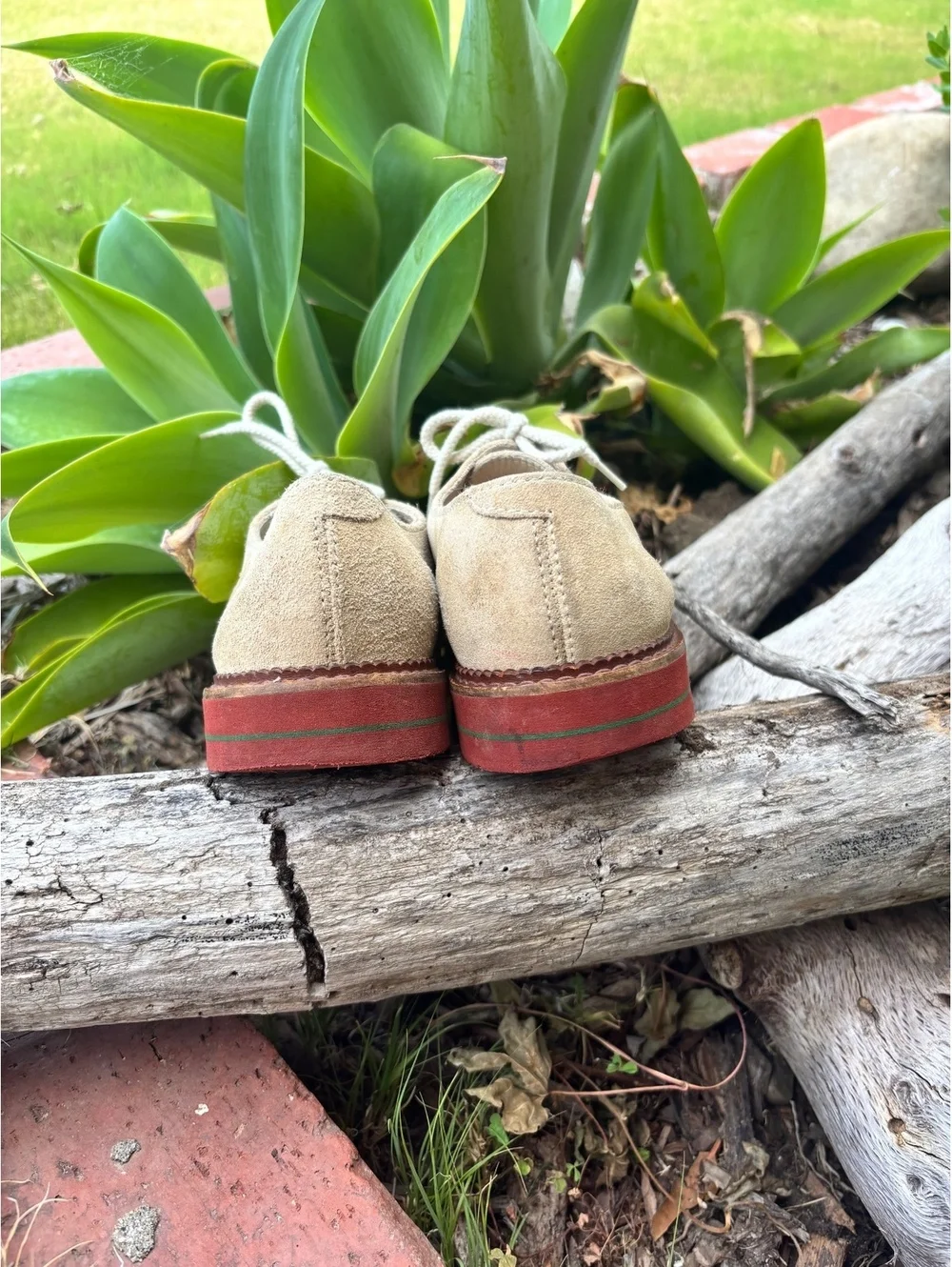 Bass Beige Suede Lace-Up Shoes with Red Rubber Sole